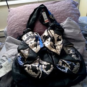 New Marc Ecko..large bag